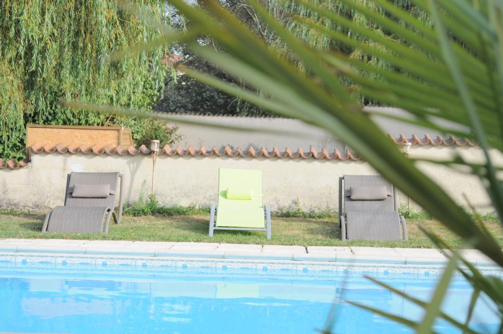 Chambres D'Hotes La Grange Au Bois Champagne-et-Fontaine Kamer foto