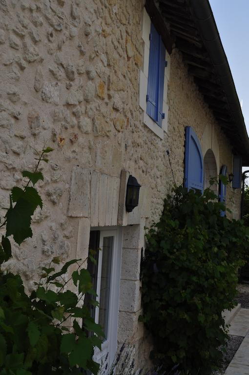 Chambres D'Hotes La Grange Au Bois Champagne-et-Fontaine Buitenkant foto