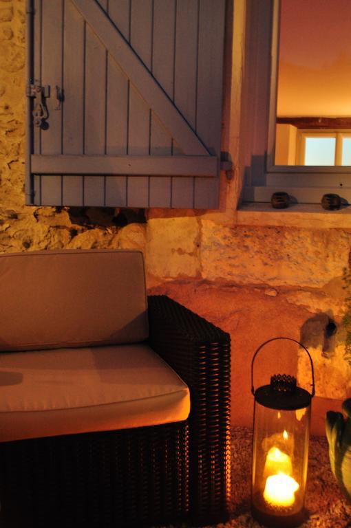 Chambres D'Hotes La Grange Au Bois Champagne-et-Fontaine Buitenkant foto